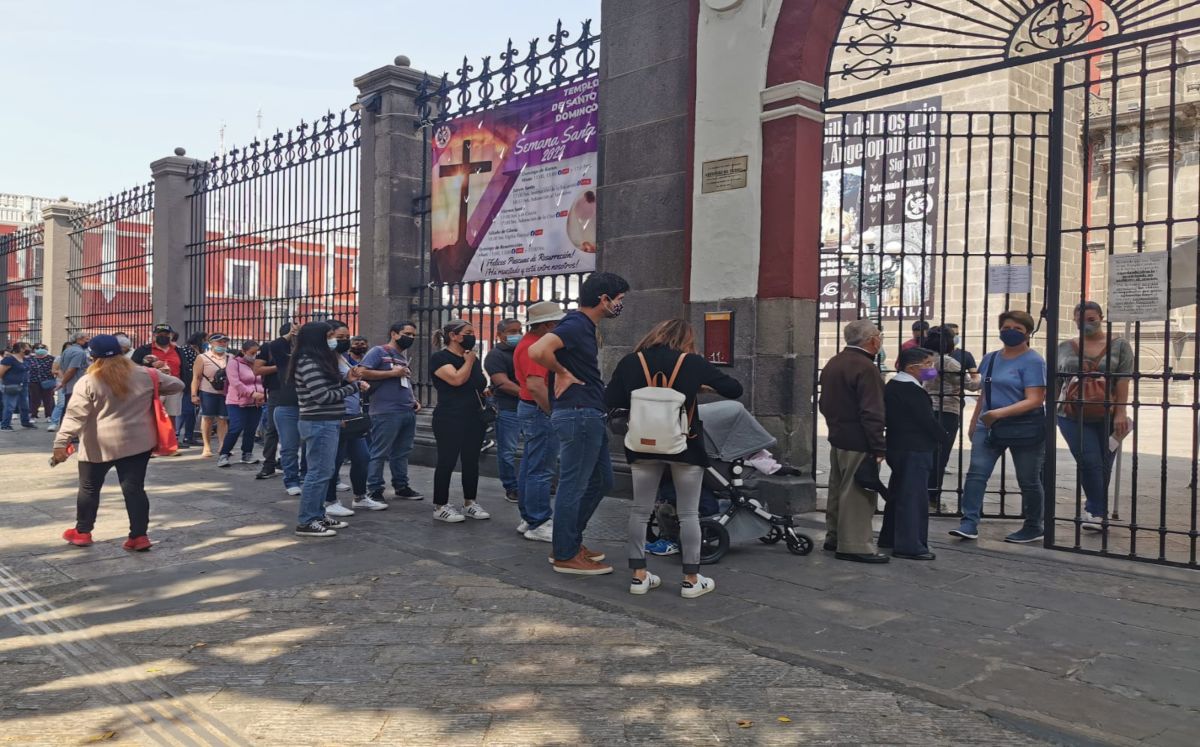 Turistas realizan filas en iglesias | Melanie Torres