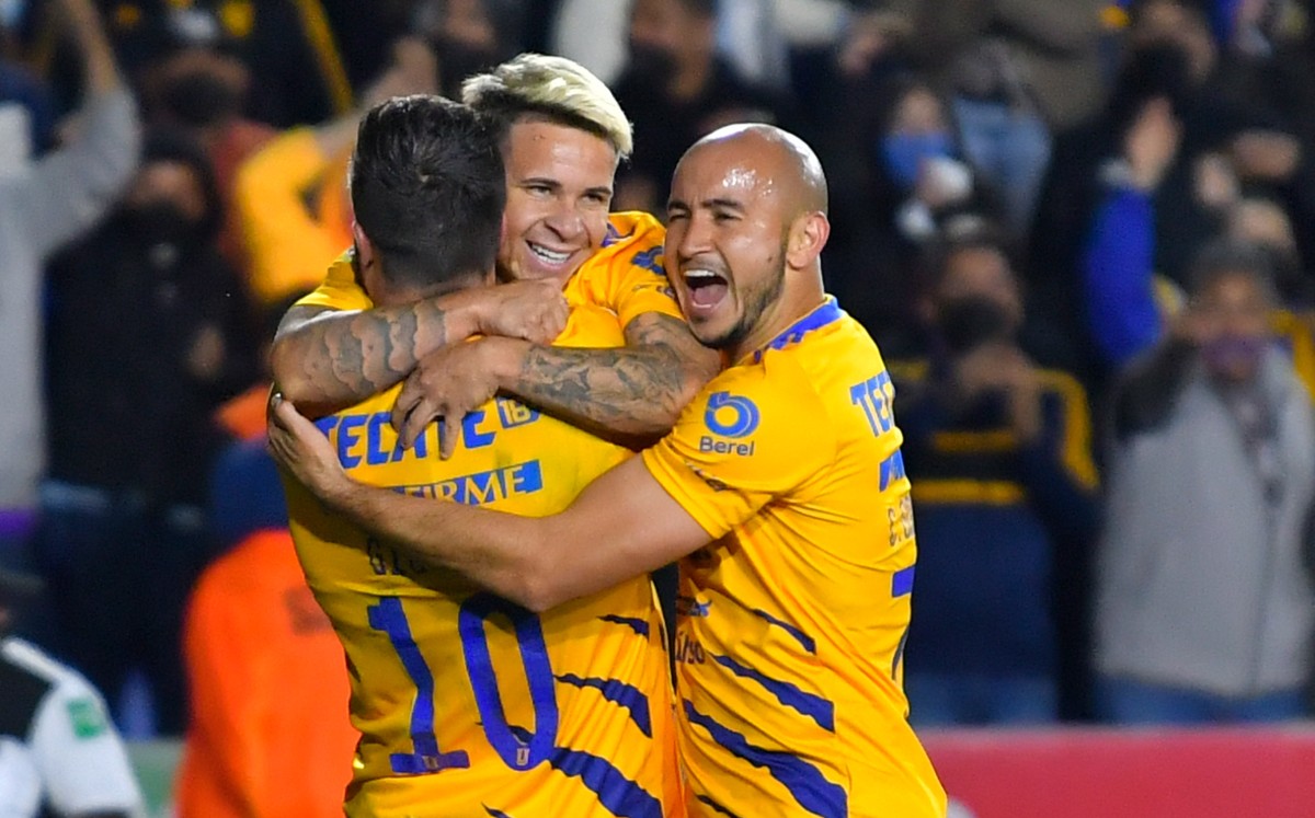 Gignac y Soteldo hacen enojar a Carlos González en concentración de Tigres (Imago7)