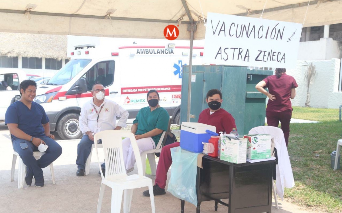 Vacuna contra el covid-19 es aplicada en módulos instalados en Playa Miramar. (Yazmín Sánchez)