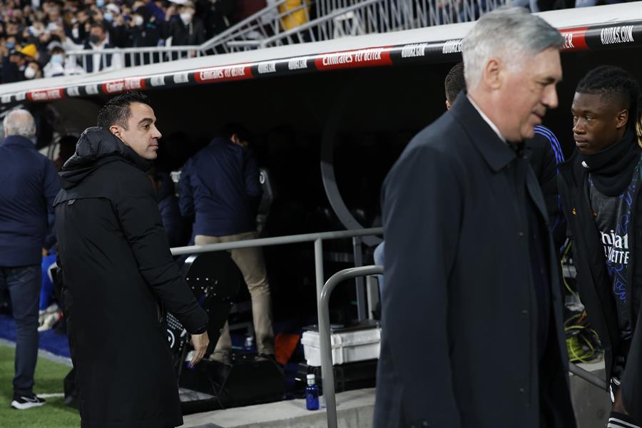 Carlo Ancelotti responde a Xavi Hernández (EFE)