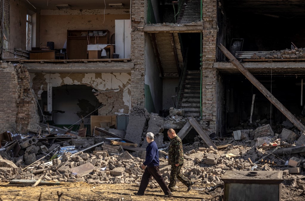 El conflicto de Rusia-Ucrania se acerca a su segundo mes, donde los bombardeos no se han detenido. (AFP)