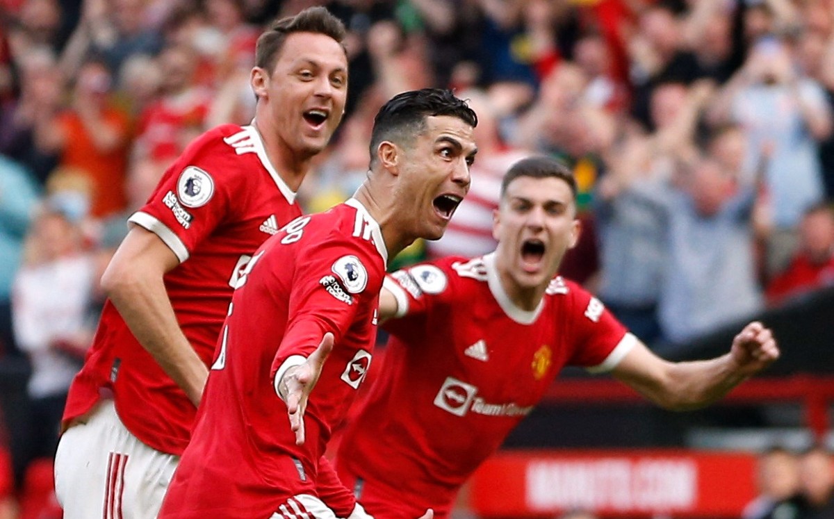 Cristiano llega a 50 'hat-tricks' en clubes en la victoria del Manchester United