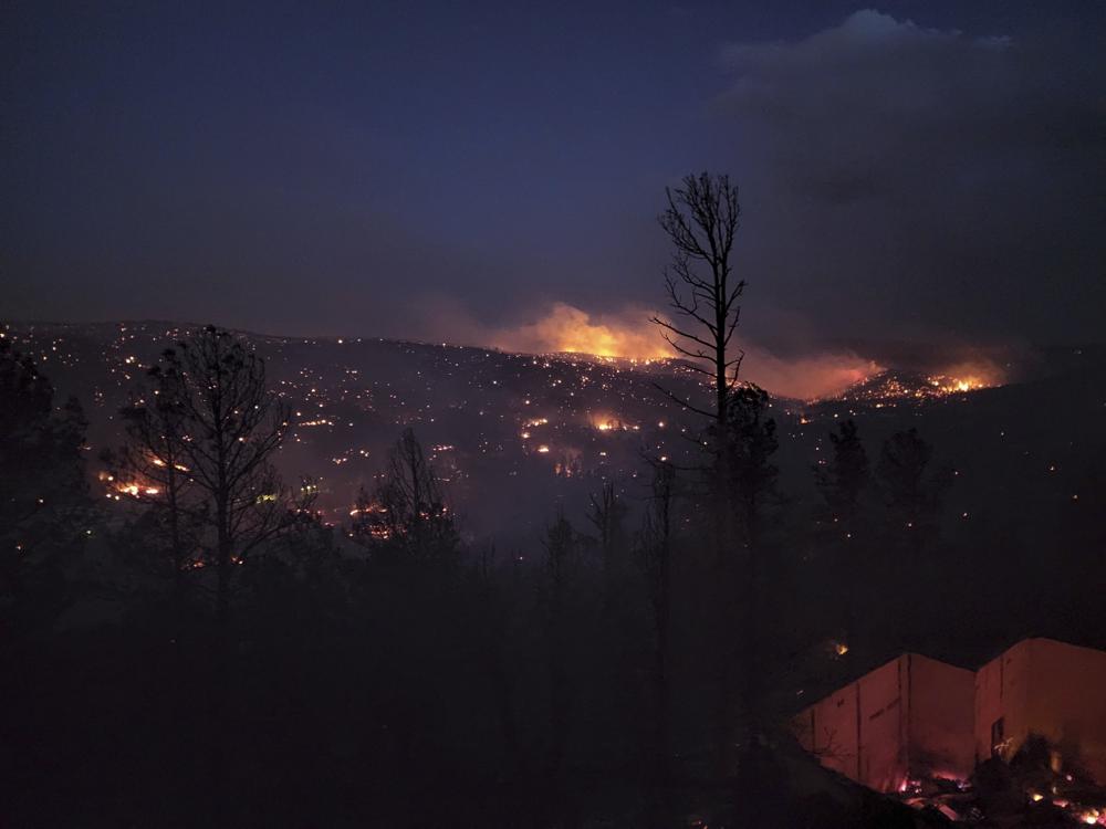 Nuevo México: Ordenan evacuar a 5.000 personas por incendio | AP