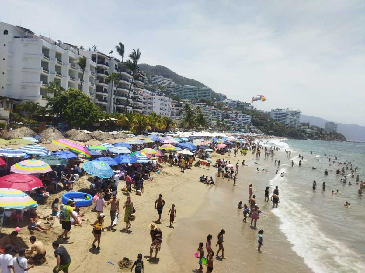 Playas de Puerto Vallarta, Jalisco durante la Semana Santa (Usi Toledo)