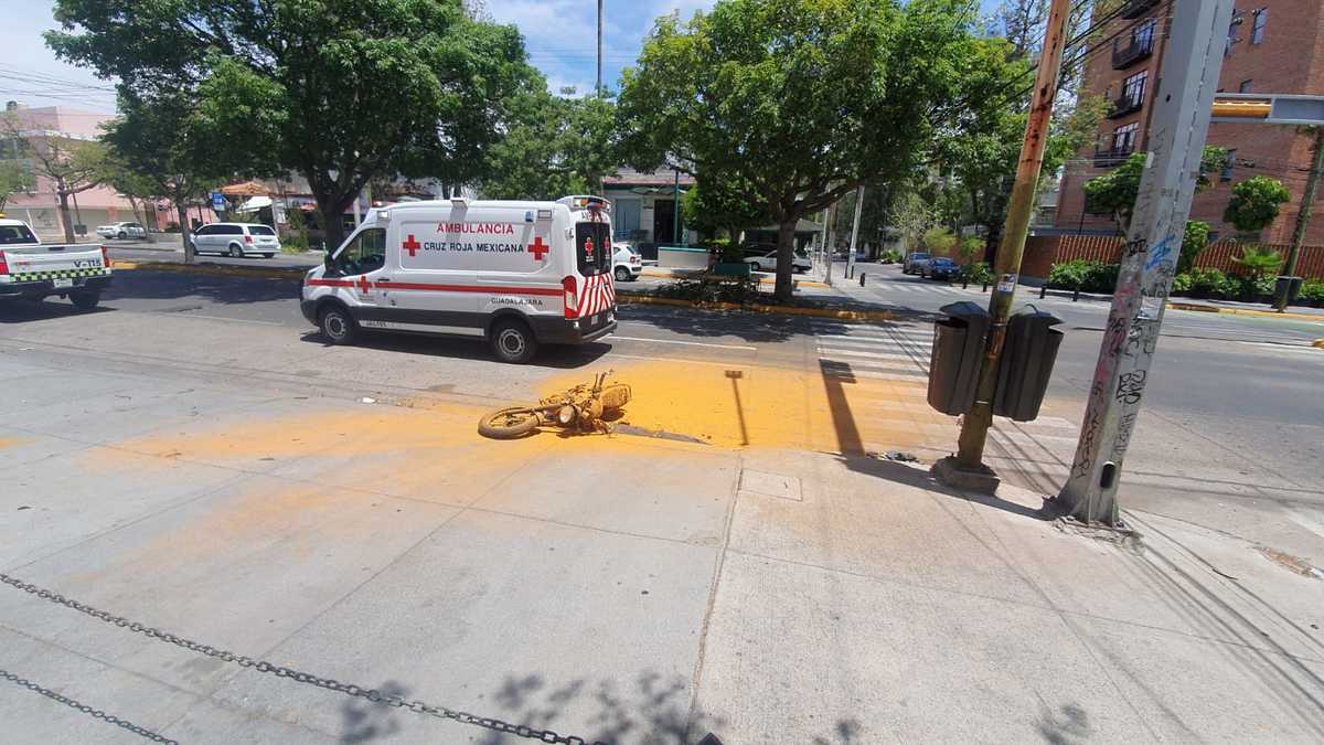 Un lesionado es el saldo de un accidente en Guadalajara (Juan Carlos Munguía)