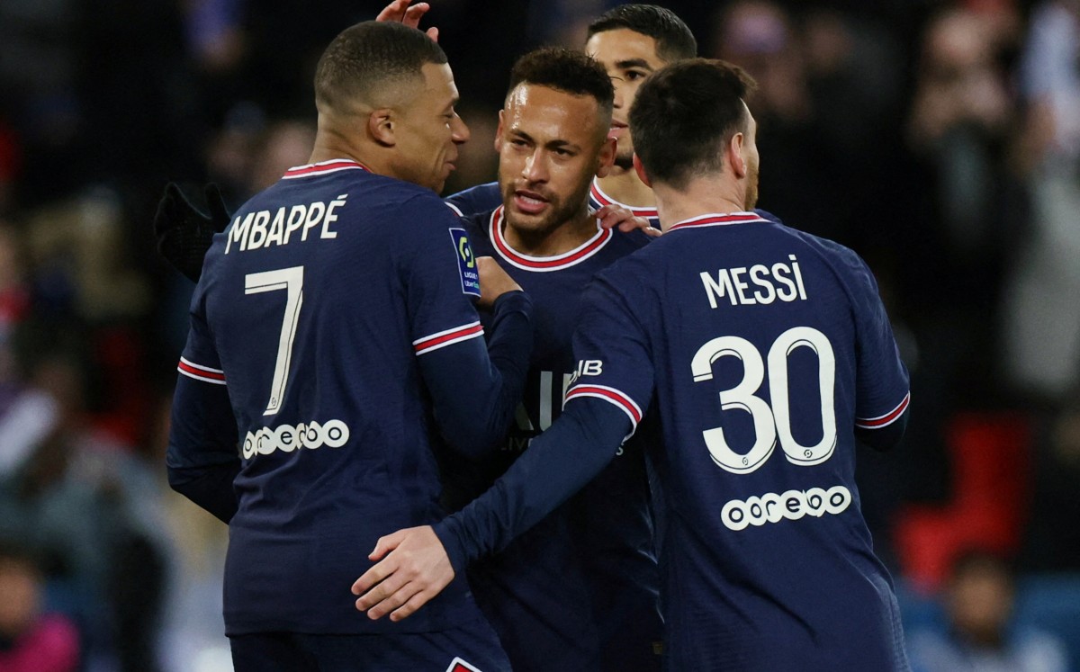 Neymar y Mbappé dan triunfo al PSG en el Clásico ante el Marsella (Reuters)