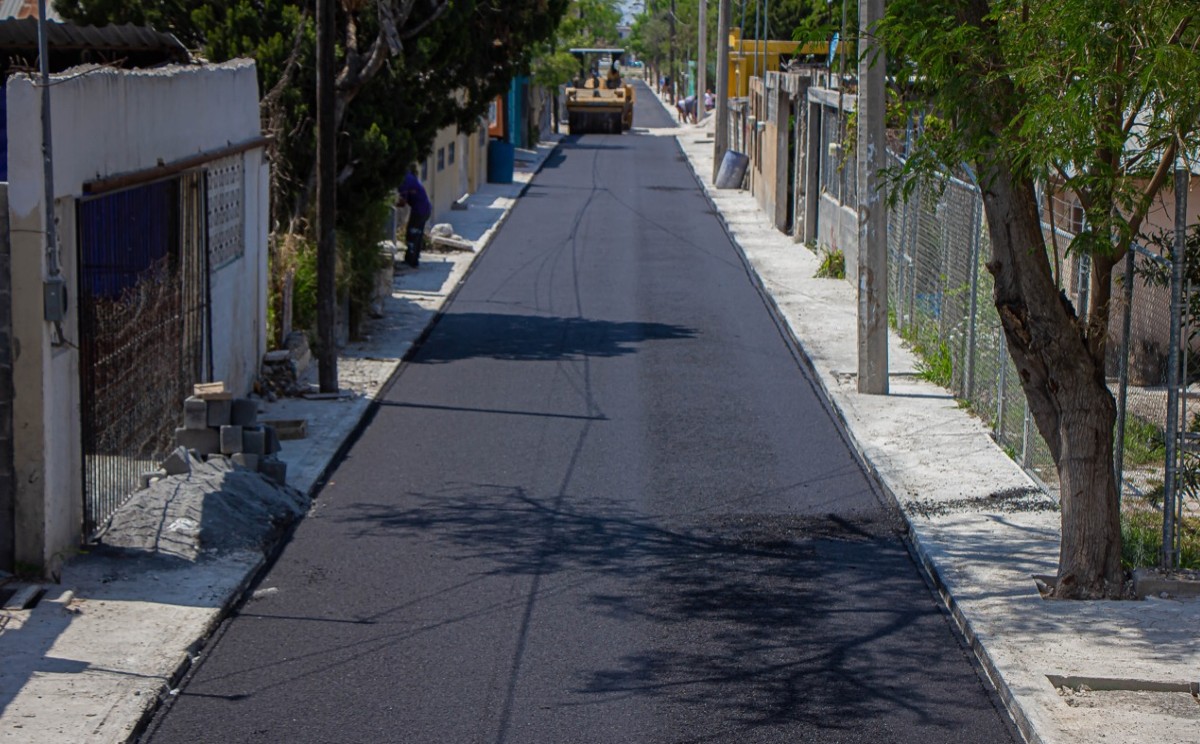 Vecinos en colonias de seis décadas en Matamoros cuentan con mejoras en sus callejones.