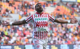 Necaxa se impone ante Tigres en el Estadio Victoria