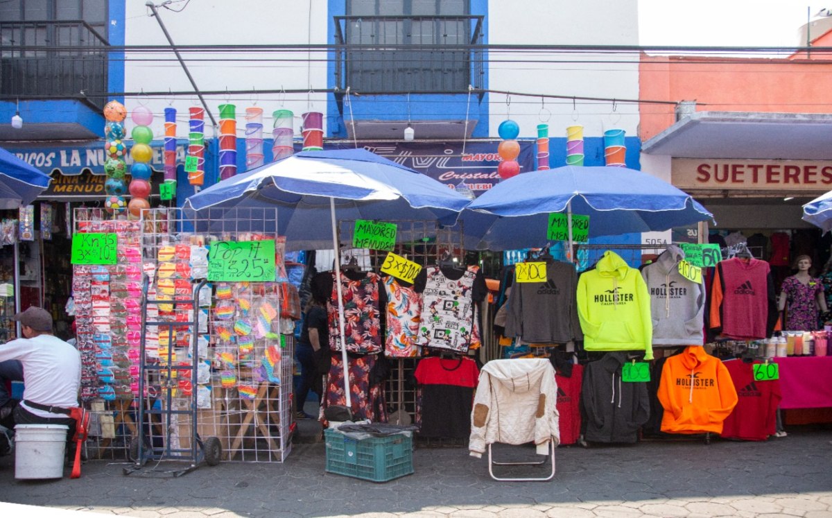 Puebla brindará microcréditos al comercio informal | Andrés Lobato