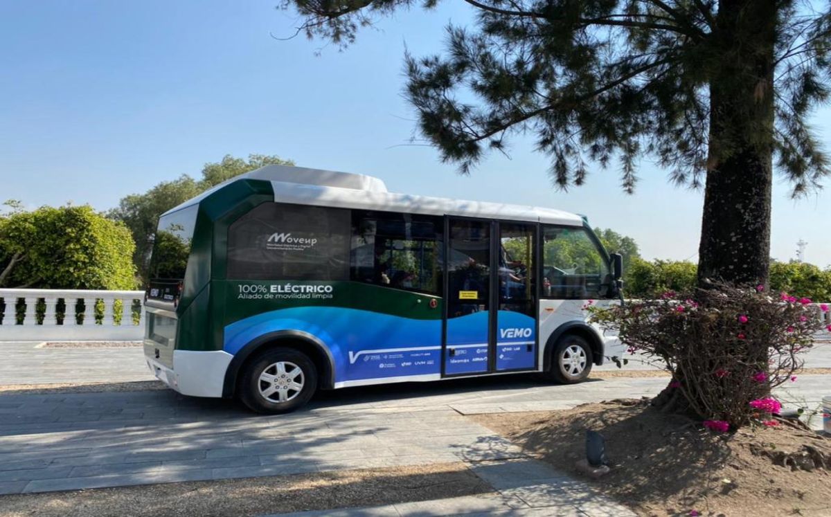 Arranca el primer minibús eléctrico universitario en el estado de Puebla | Especial