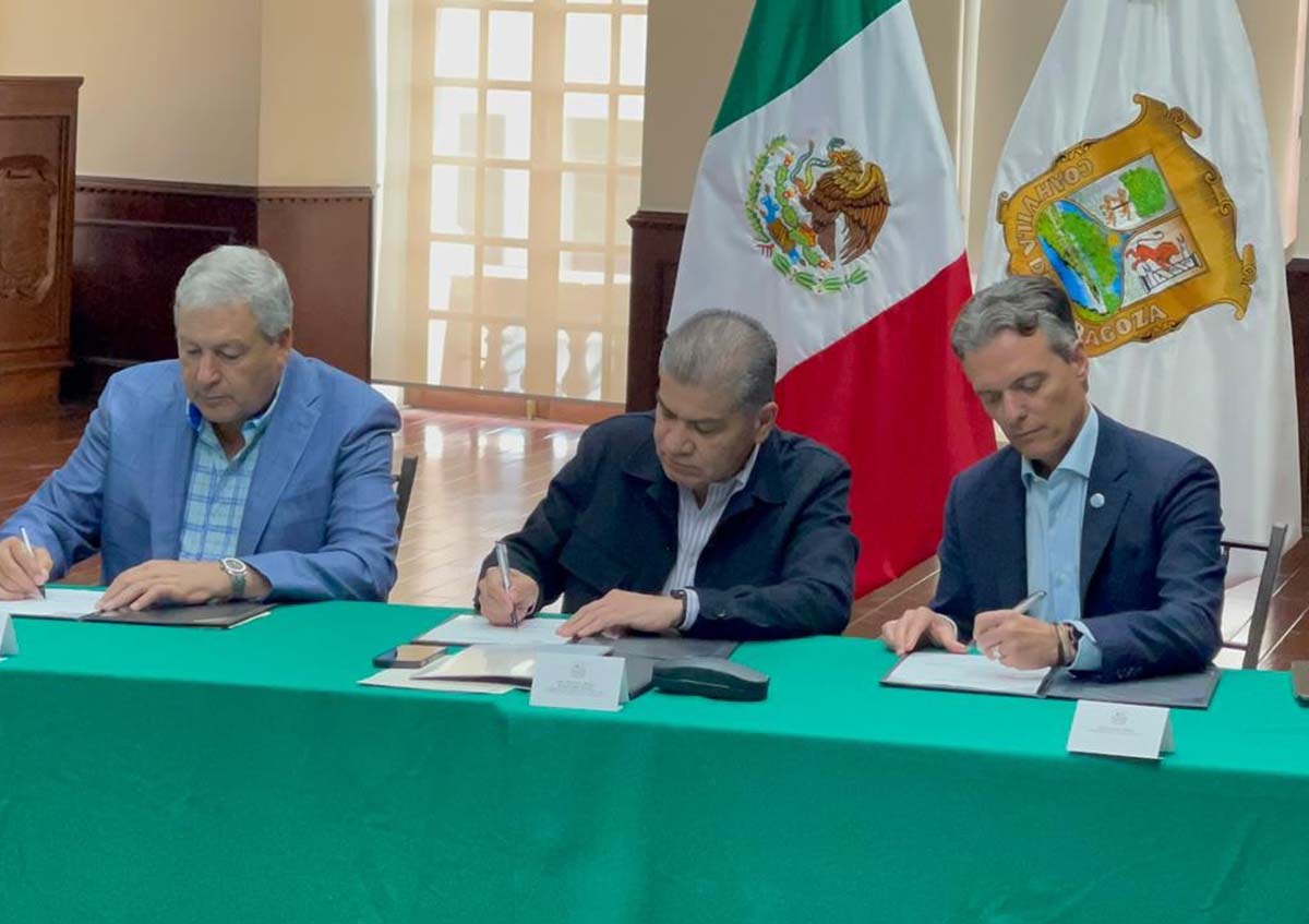 Estuvieron presentes el gobernador de Coahuila y el alcalde de Saltillo. (Especial)