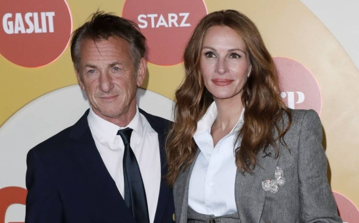 Los actores son dirigidos por Matt Ross. Especial