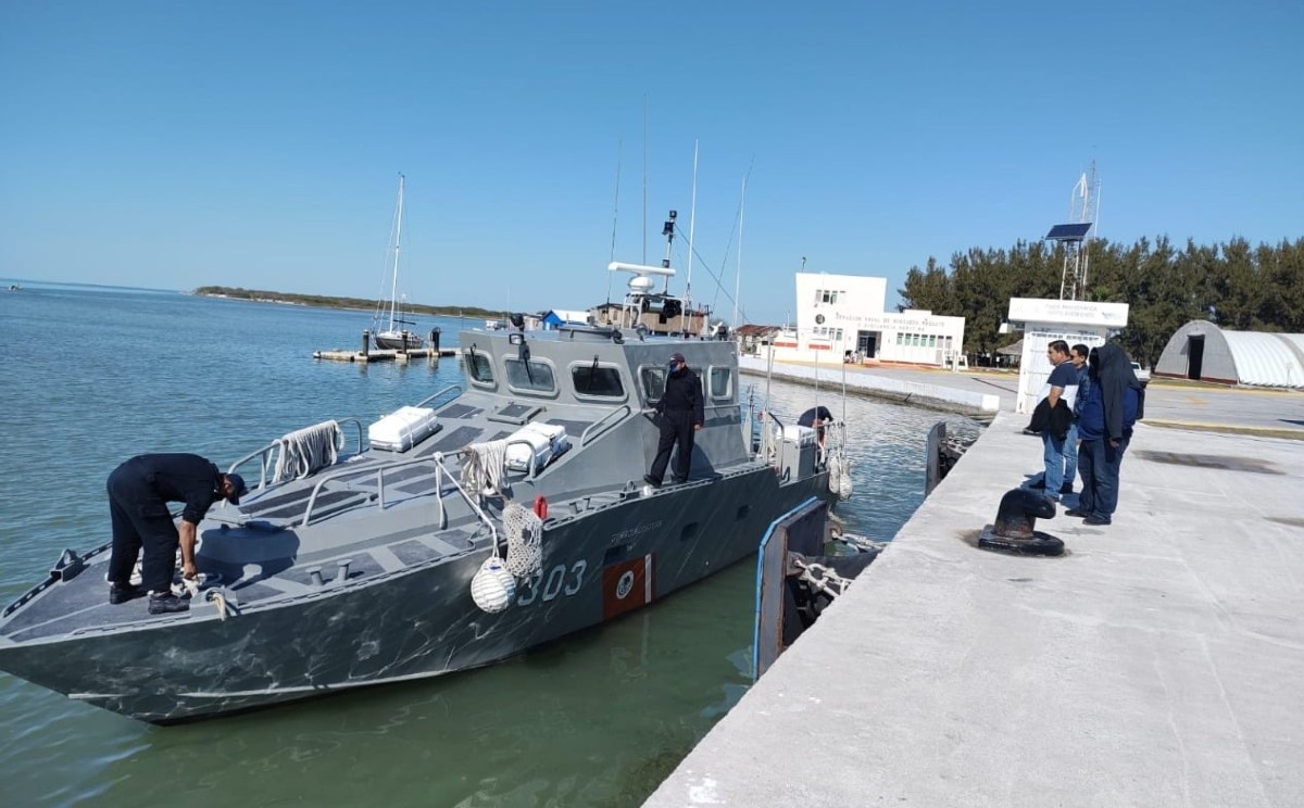 Marina apoya a Conapesca a vigilar zona costera en el norte de Tamaulipas.