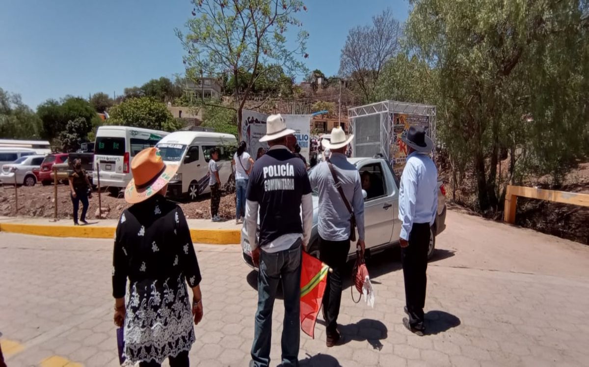 Policía comunitaria designada por usos y costumbres en Caltepec | Especial