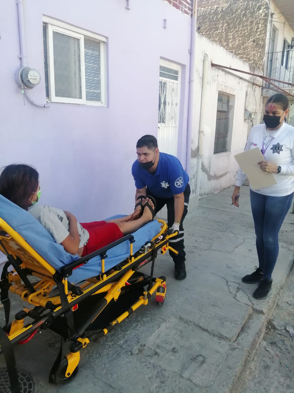 El apoyo llegó a un domicilio localizado en una vivienda de la colonia San Pedrito. (Juan Munguía)