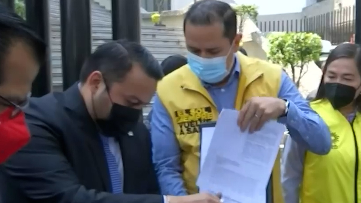 PRI, PAN y PRD denuncian a Mario Delgado ante la FEPADE