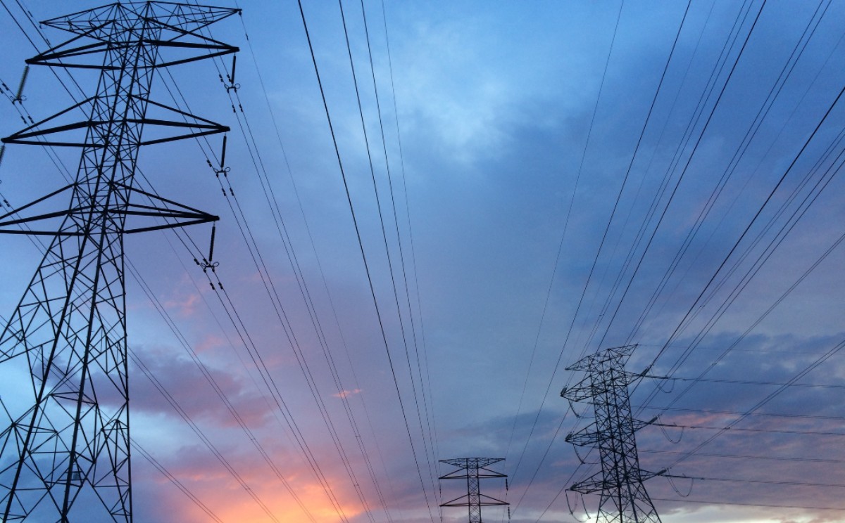 "Rechazo a la reforma eléctrica crea problemas"