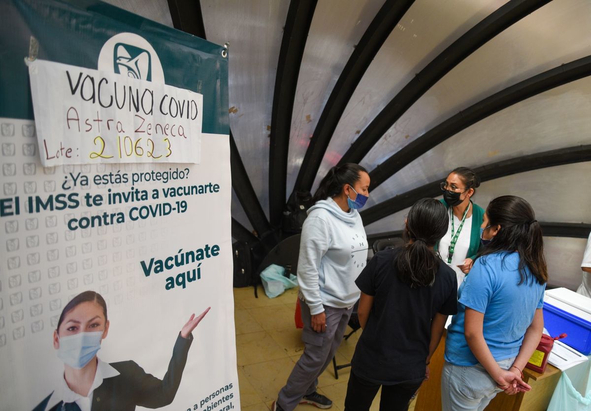 La vacunación contra el covid-19 continúa activa. (Cuartoscuro)