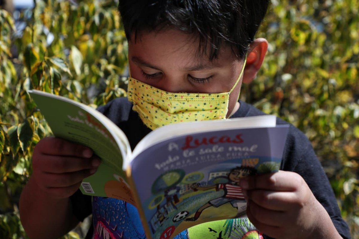 Se regalarán miles de libros. (Tomada de @Claudiashein)