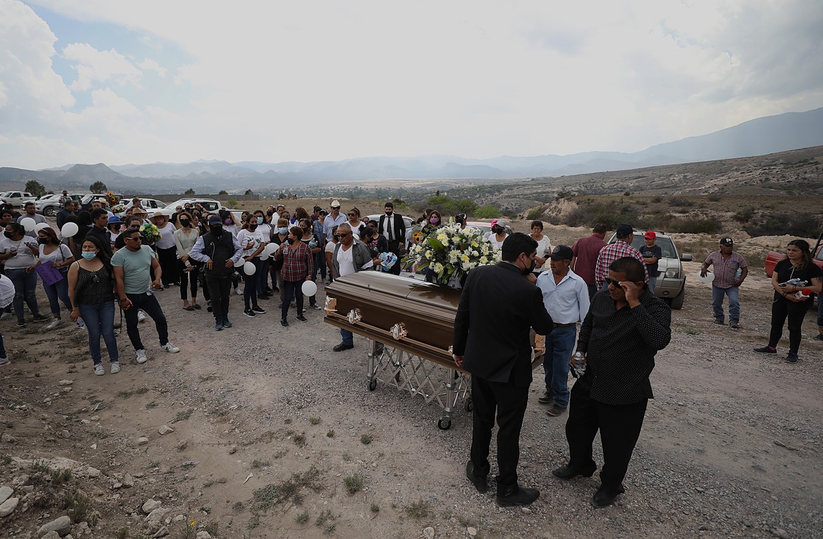 El sepelio se realizó en Galeana, Nuevo León. Foto: Especial