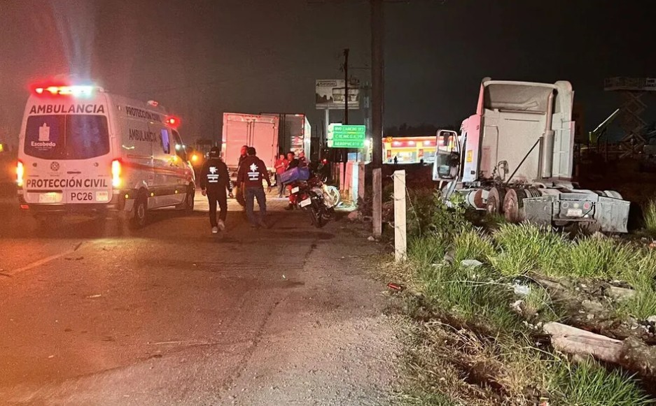 Familia resulta herida tras choque carretero en Apodaca, Nuevo León. Foto: Especial.
