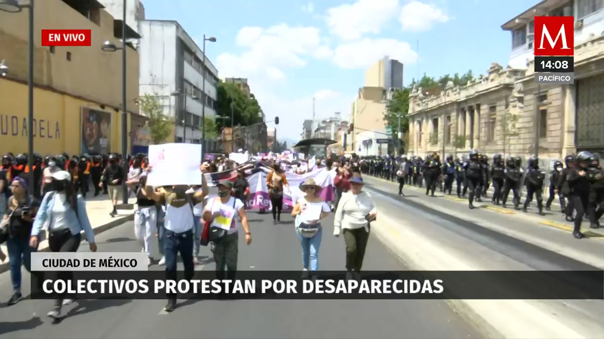 Inicia marcha de colectivos feministas rumbo a la FGJR