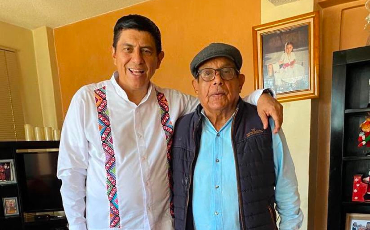 El morenista anunció que debido a la muerte de su padre suspenderá sus actividades. | @salomonj