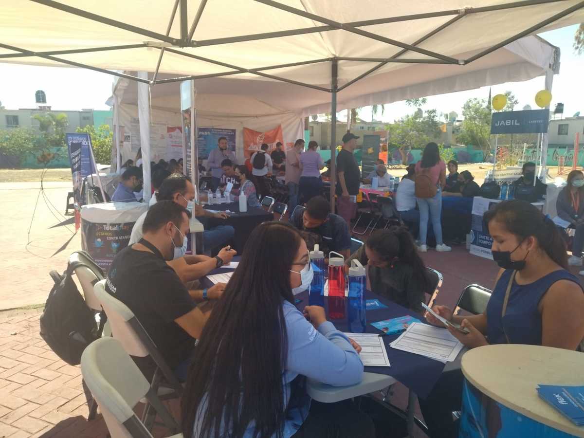 Ofertan 3 mil vacantes en Feria del Empleo en Valle de los Molinos (Diana Barajas)