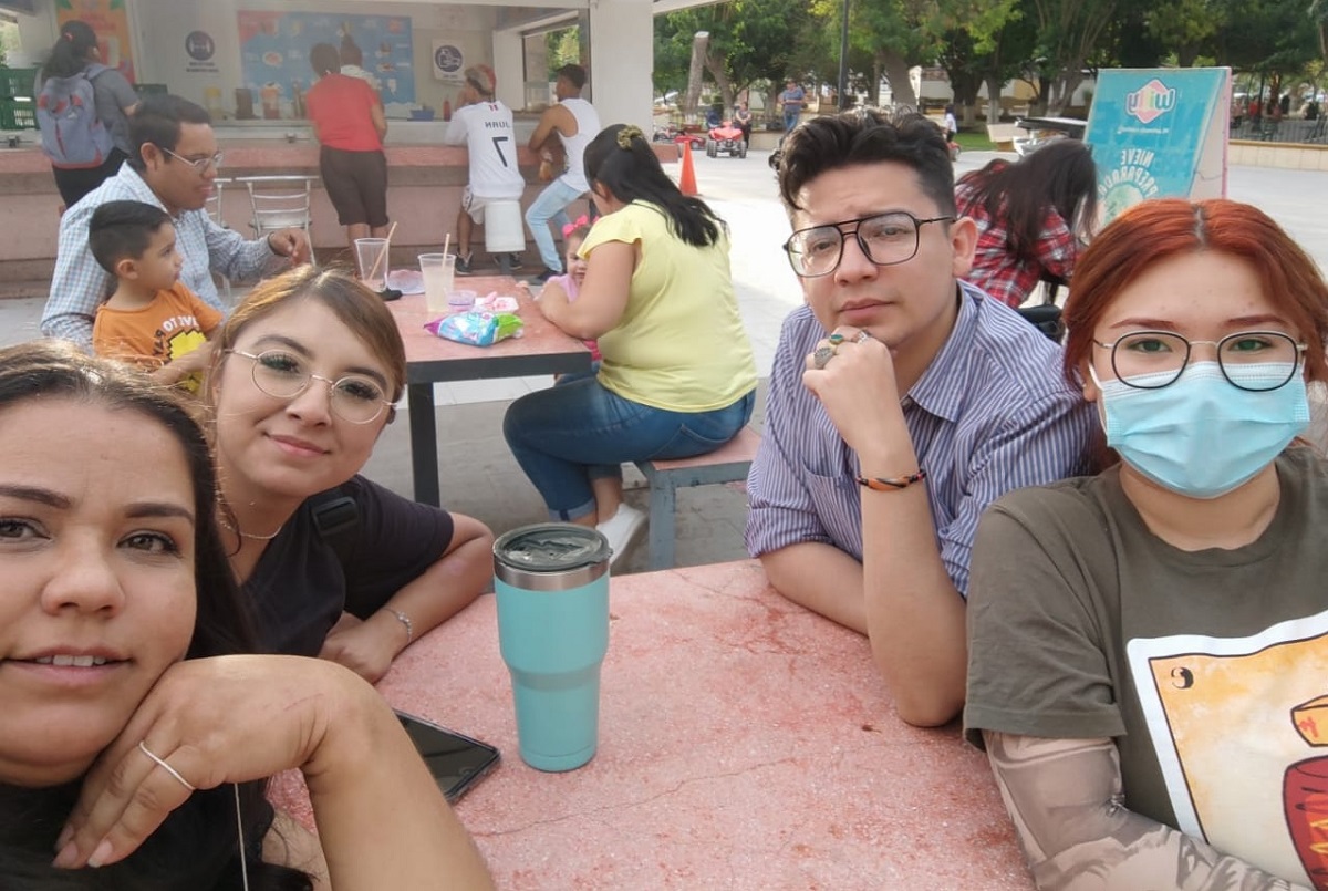Algunos de los integrantes de Un click hace la diferencia. (cortesía)