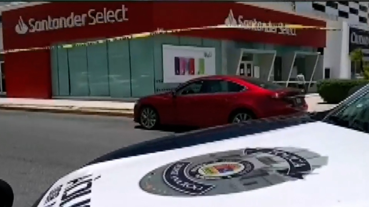 Asalto en las afueras de un banco en Cancún