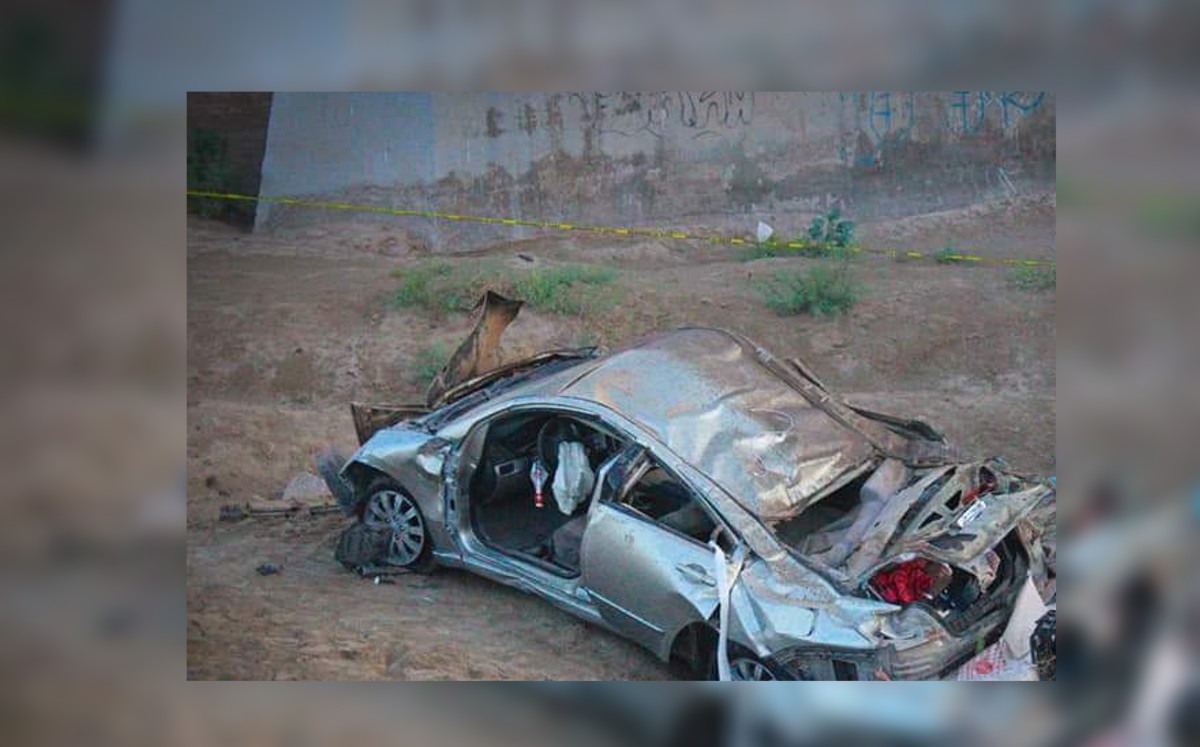 Dos mujeres fallecieron luego de que el vehículo volcara. (Especial)