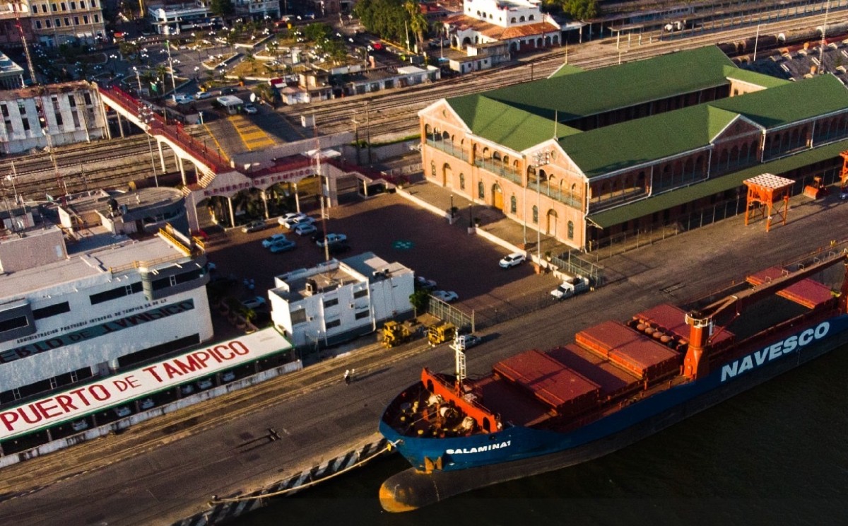 Edificio de la ex Aduana, oficinas y muelles del Puerto de Tampico.