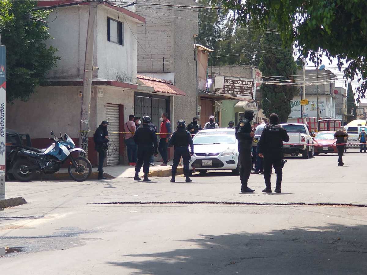 La víctima y la unidad fueron trasladados por agentes de la fiscalía.