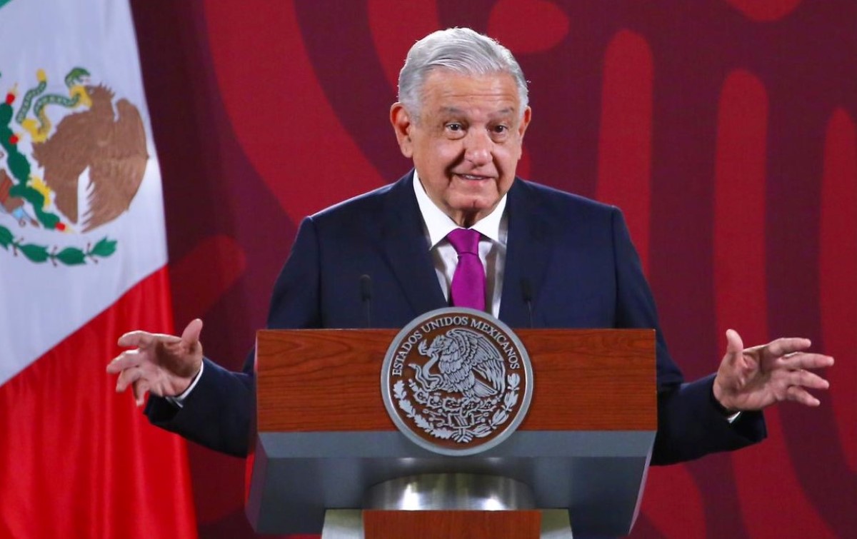 AMLO dijo que la revisión de los contenidos educativos se realiza junto con maestros y expertos. | Ariel Ojeda