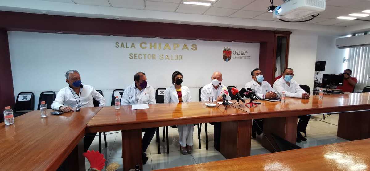 Autoridades de Salud del estado de Chiapas. (Abraham Jiménez)