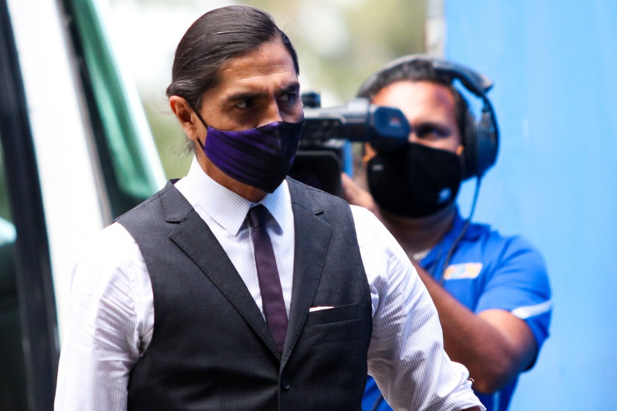 Francisco Palencia se deja ver en conferencia de Chivas - Grupo Milenio