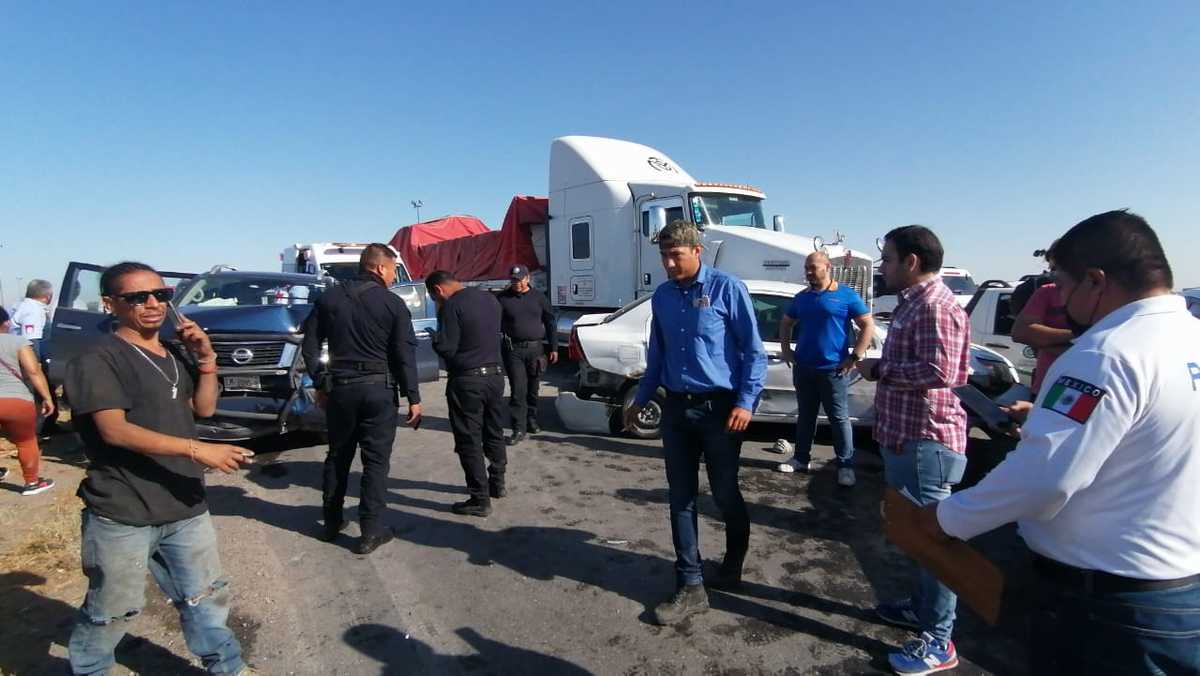 El conductor del tráiler huyó. | Especial