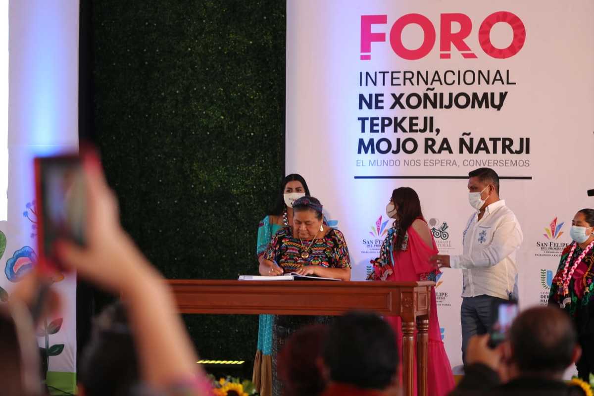 “Retos para la protección de las lenguas maternas”. | Iván Carmona