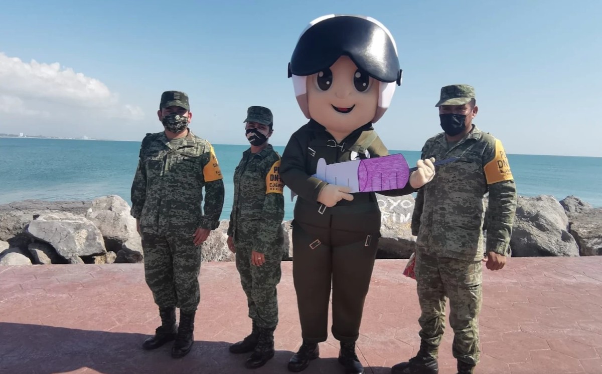 Instalan módulo de vacuna anticovid en escolleras de playa Miramar