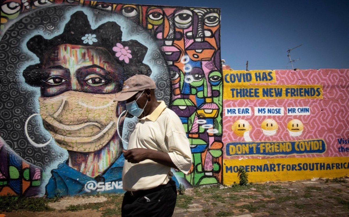 Sudáfrica se prepara para posible llegada de quinta ola covid. (EFE)