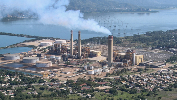 La termoeléctrica en Manzanillo. (Especial)