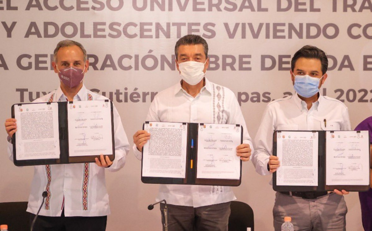 Rutilio Escandón, Zoé Robledo y López-Gatell en Chiapas | @zoerobledo