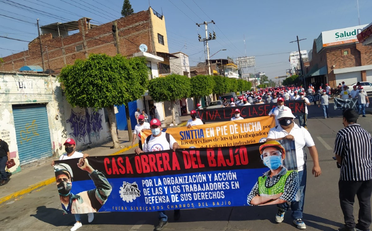SINTTIA advierte con manifestación que habrá huelga de no llegar a acuerdo con GM Silao / Axel Rivas