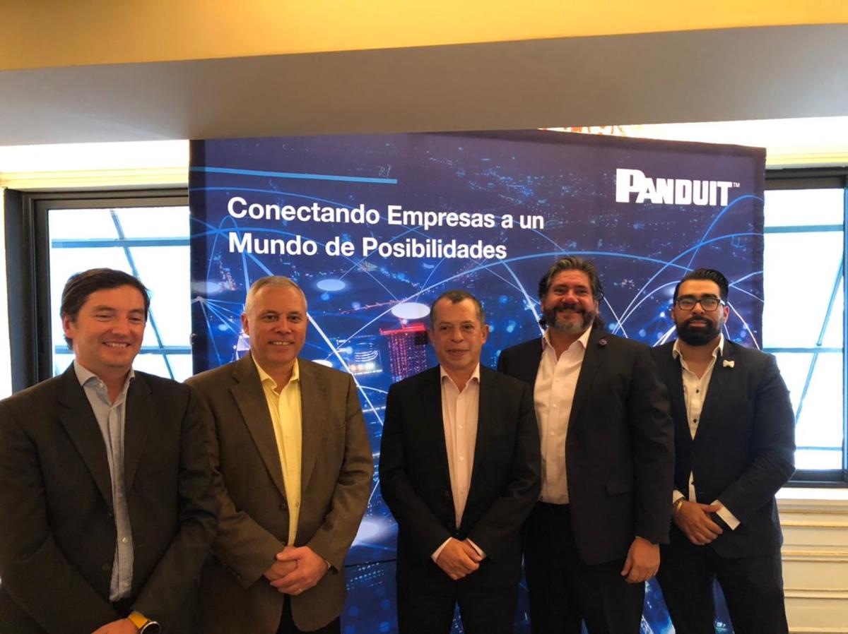 Carlos Arochi, director de Panduit en América Latina. Foto: Luis Pablo Segundo
