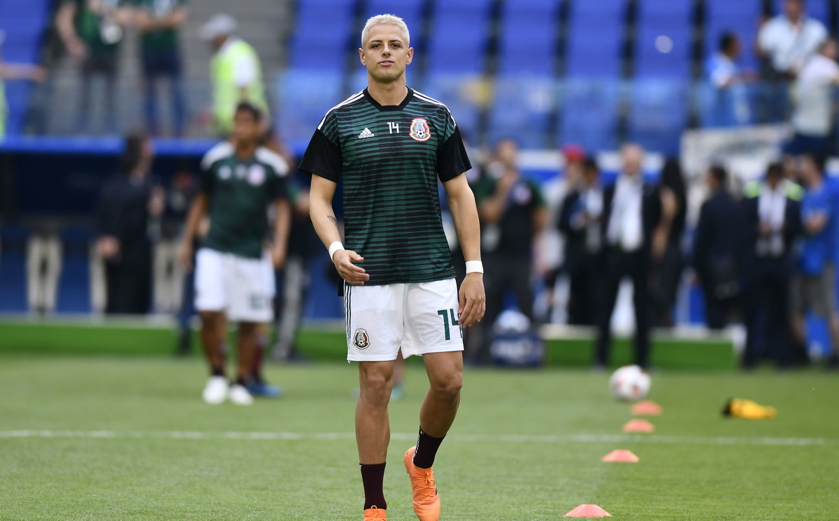 https://images.milenio.com/p__zbmYNOb1frV5bj6kdN901I3I=/958x596/uploads/media/2022/05/02/javier-chicharito-hernandez-habla-sobre_0_2_1200_746.jpg