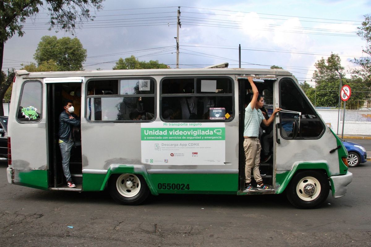 Los microbuses en CdMx exigen un aumento en la tarifa. (Cuartoscuro / Archivo)