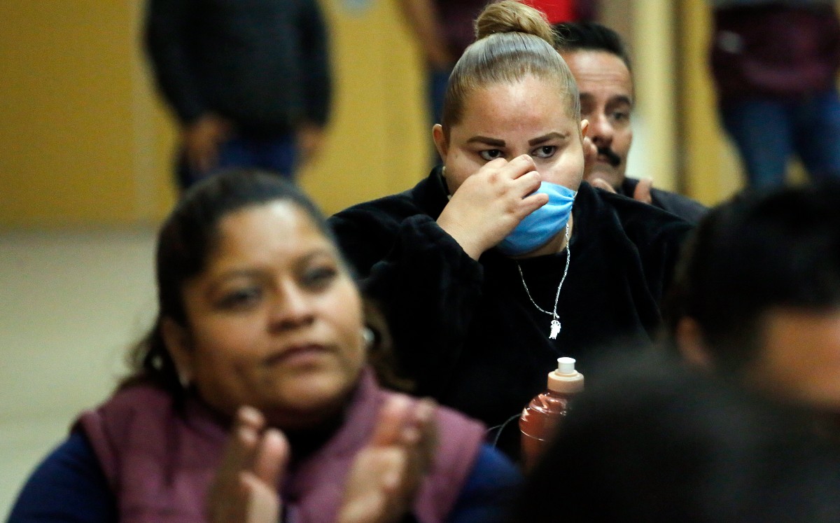 El subcomité de Salud autorizó el programa piloto de retiro gradual de cubrebocas. (Rolando Riestra)