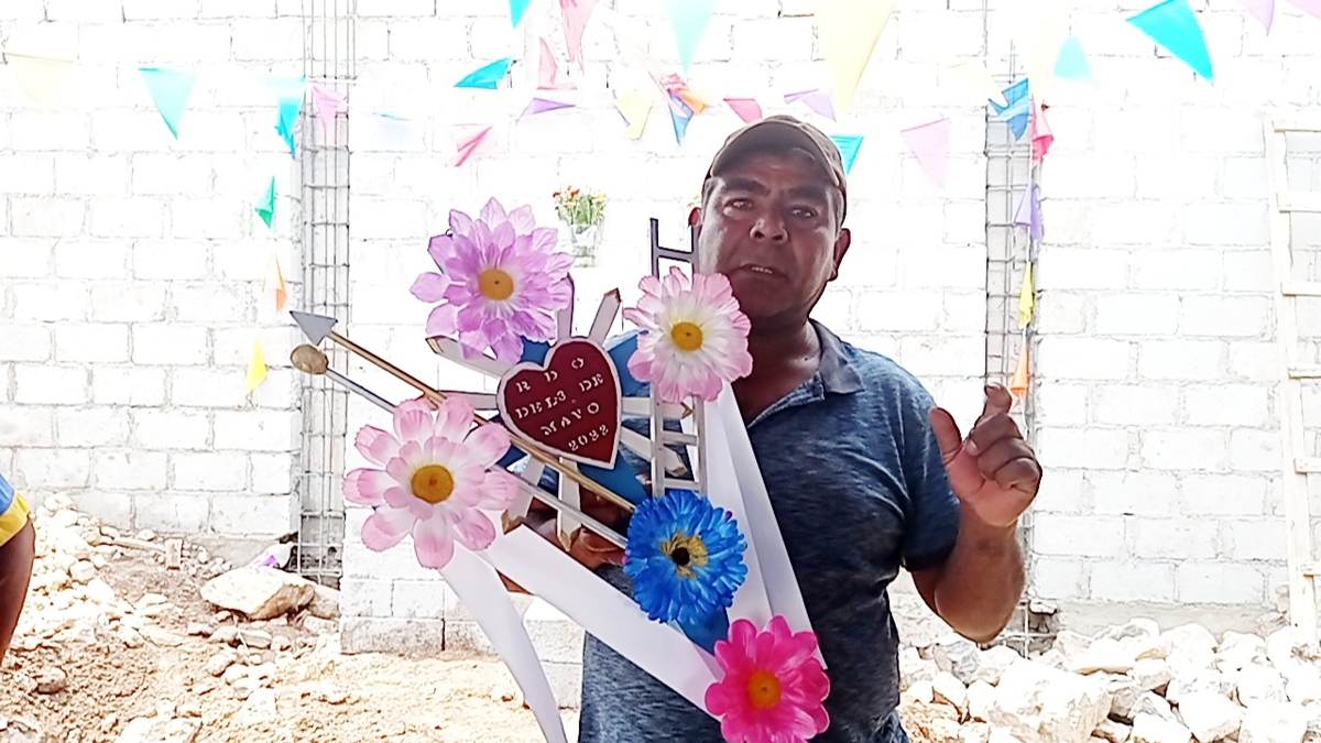 Celebración de la Santa  Cruz es para fortalecer nuestra religión y que el trabajo perdure | Especial
