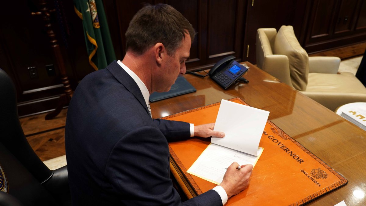 El gobernador Kevin Stitt deseó que Oklahoma sea el estado más provida del país. (AFP)