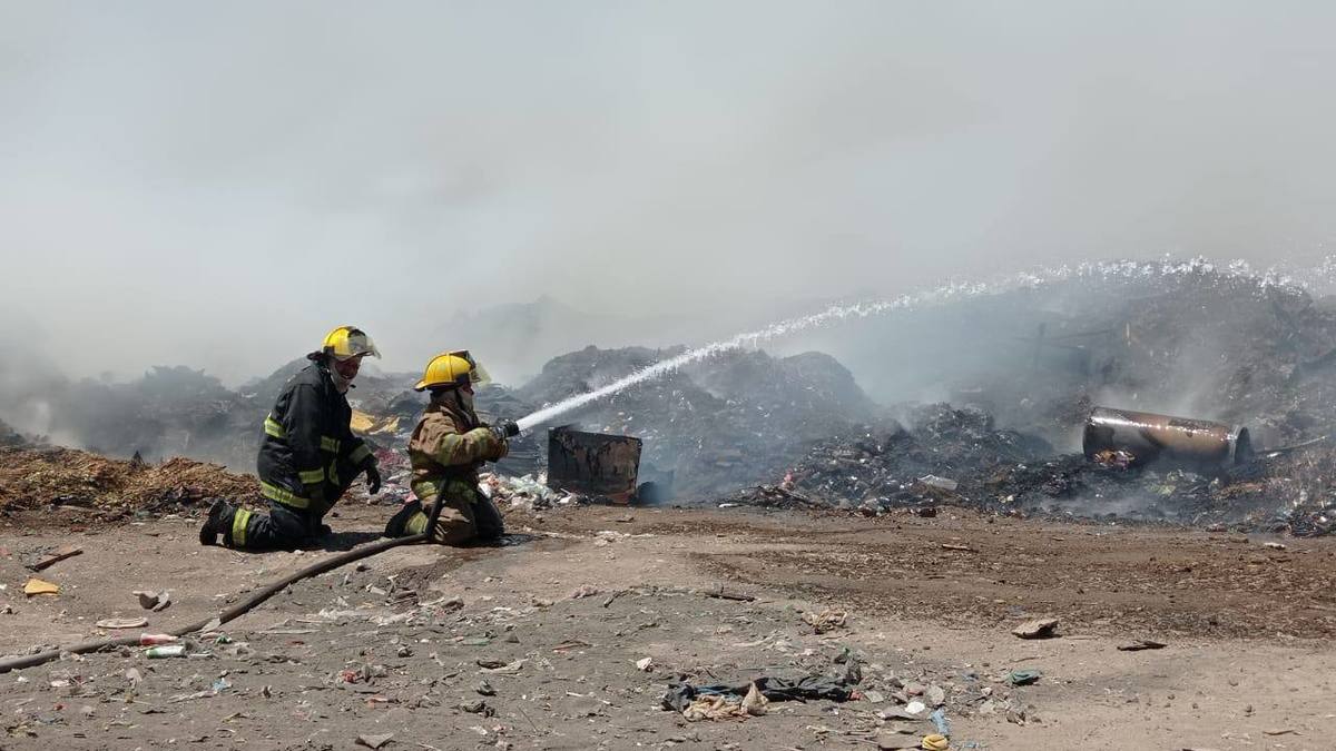 Incendio en predio La guancha en Tlajomulco (Twitter @GobTlajomulco)